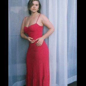 Reformation Emersyn dress in rhubarb ♥️